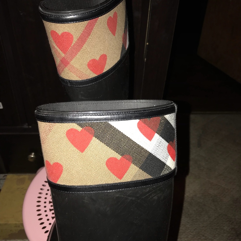 Size 11 women’s Authentic Burberry rain boots